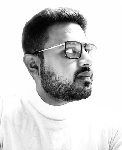 Black and white Faraz Tasleem Image