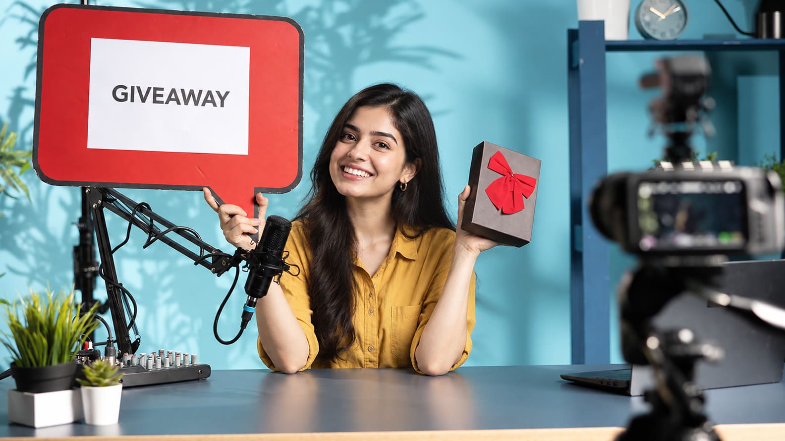 How B2B and Service Brands Should Use Influencer Marketing